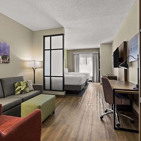 Comfort Suites Charleston West Ashley Экстерьер фото