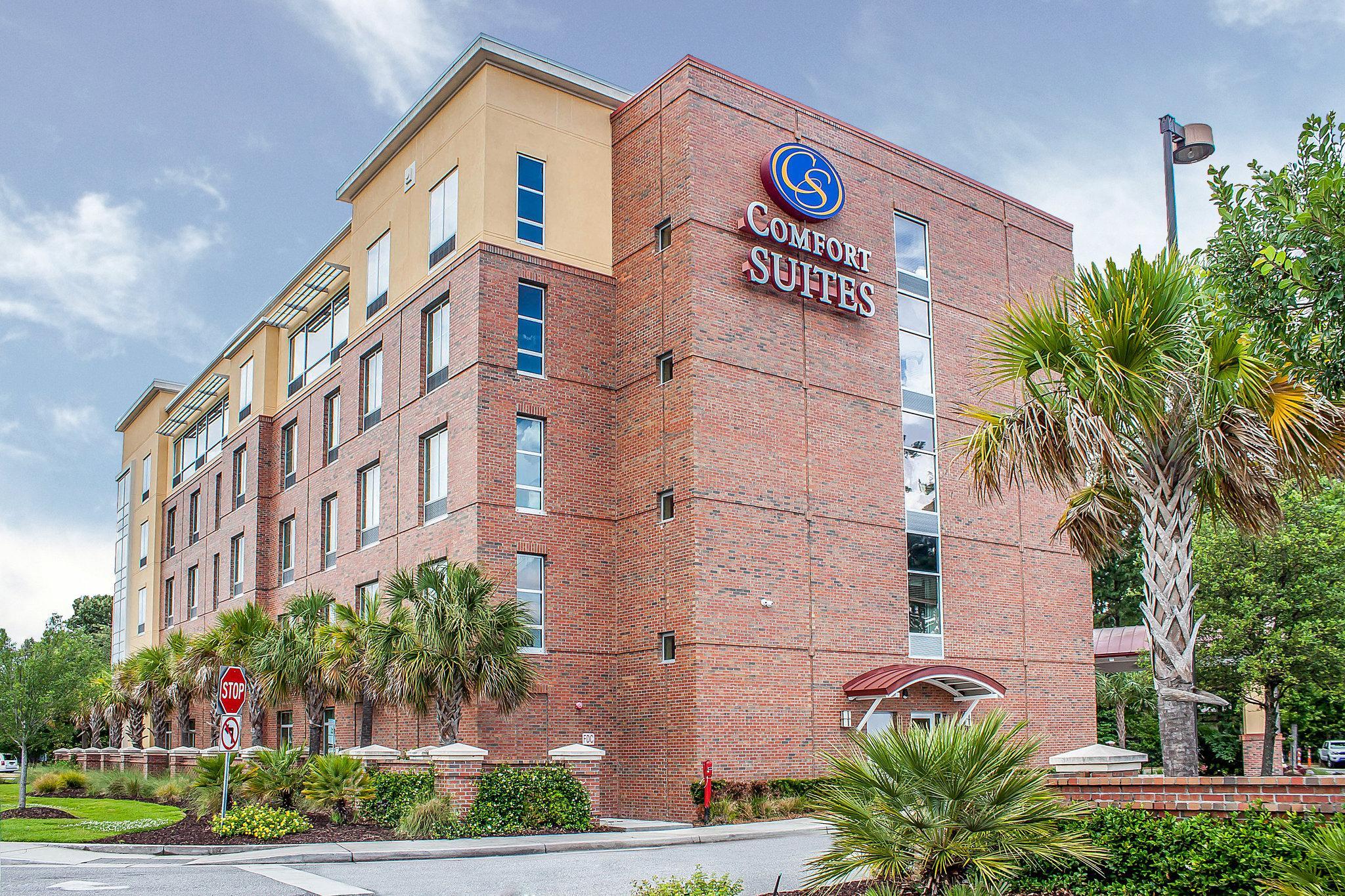 Comfort Suites Charleston West Ashley Экстерьер фото