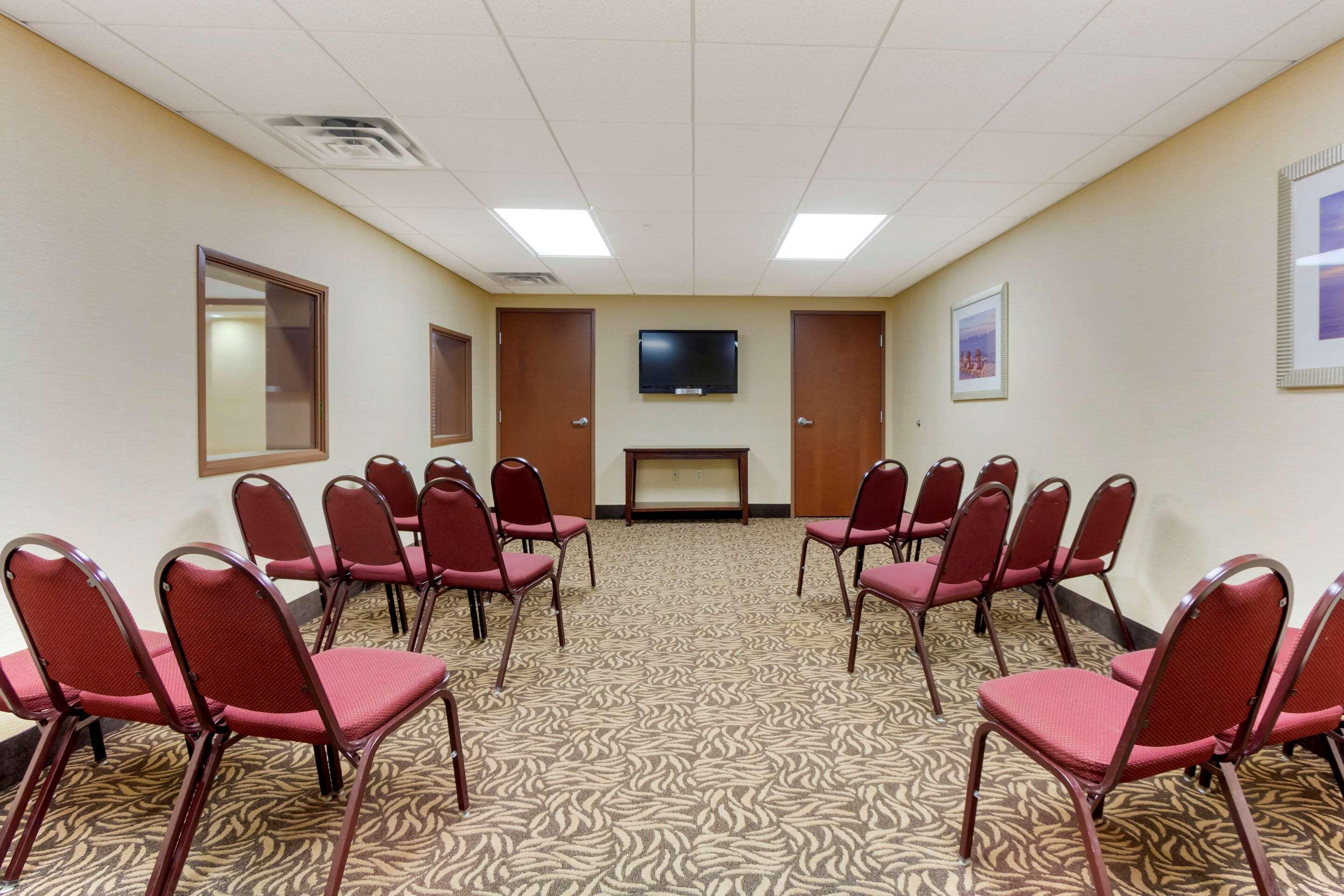 Comfort Suites Charleston West Ashley Экстерьер фото